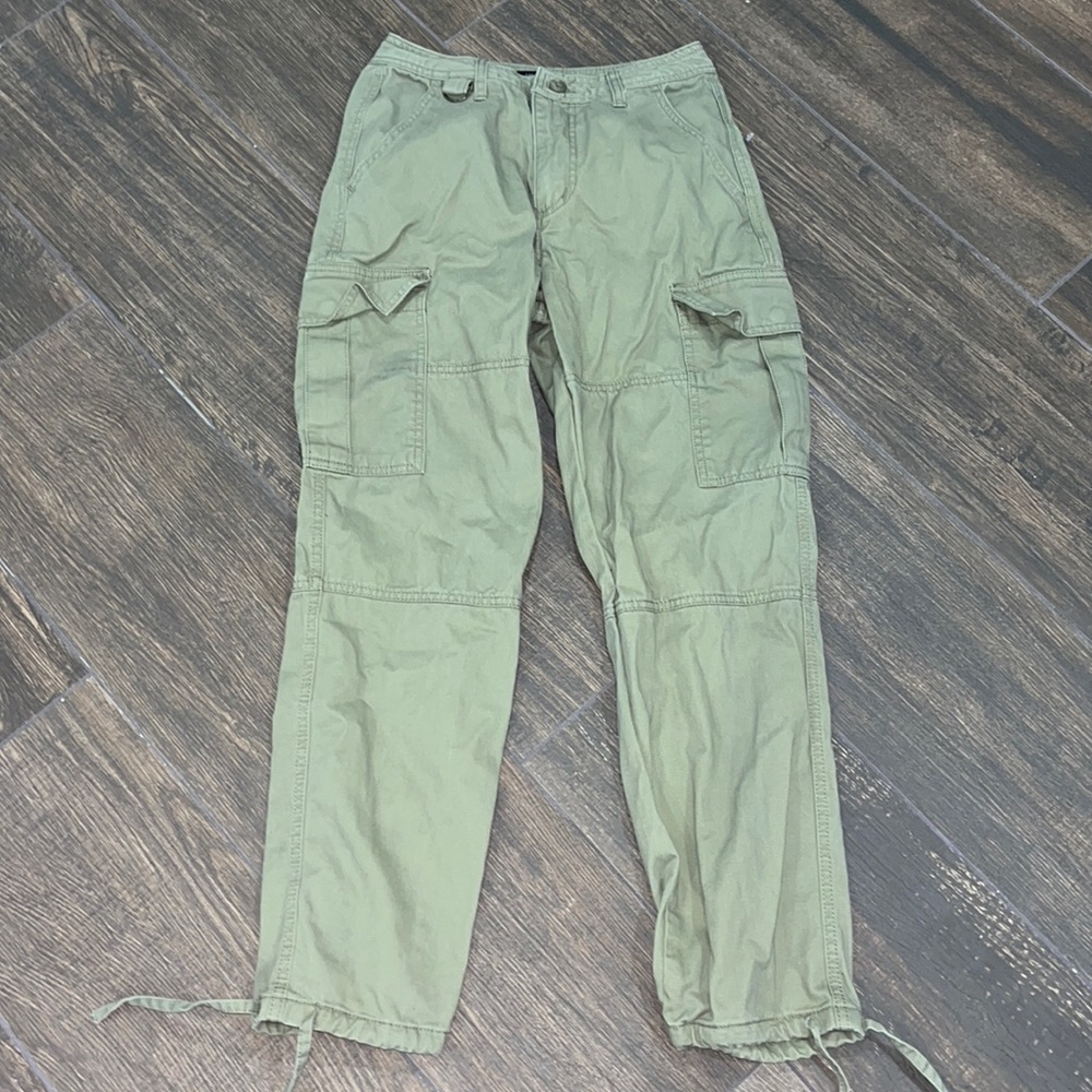 Green cargo pants